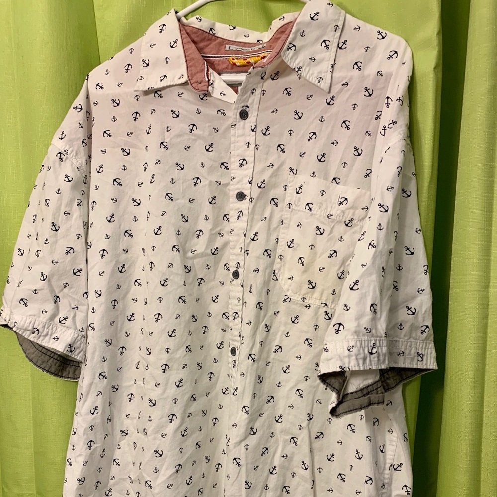 Shirt - Picture 3 of 3